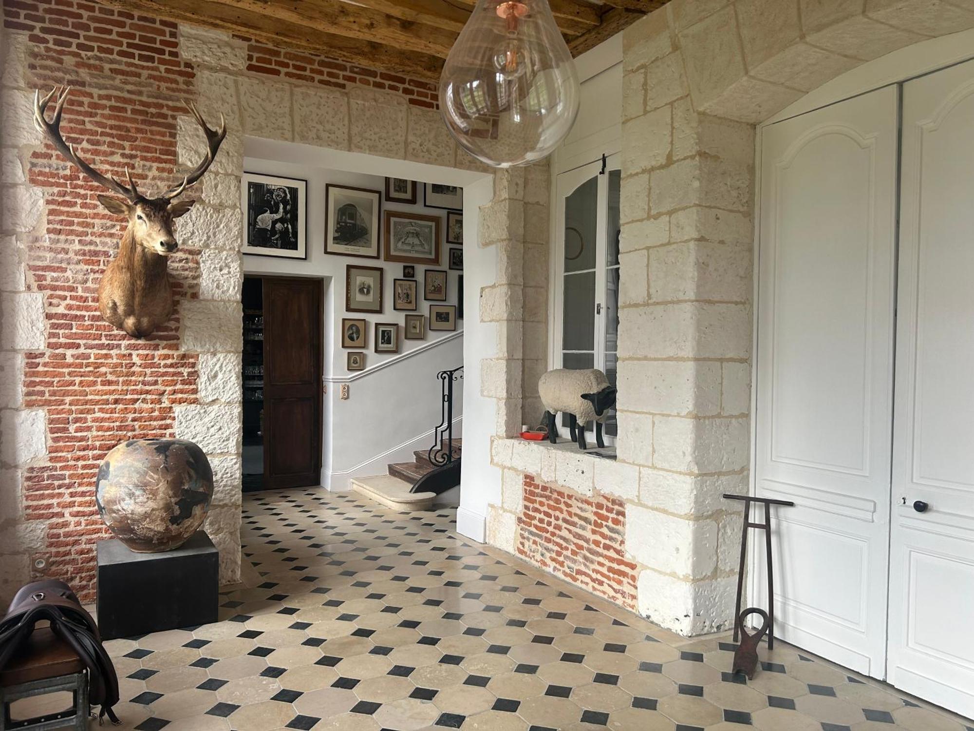 Chateau De St Maclou *